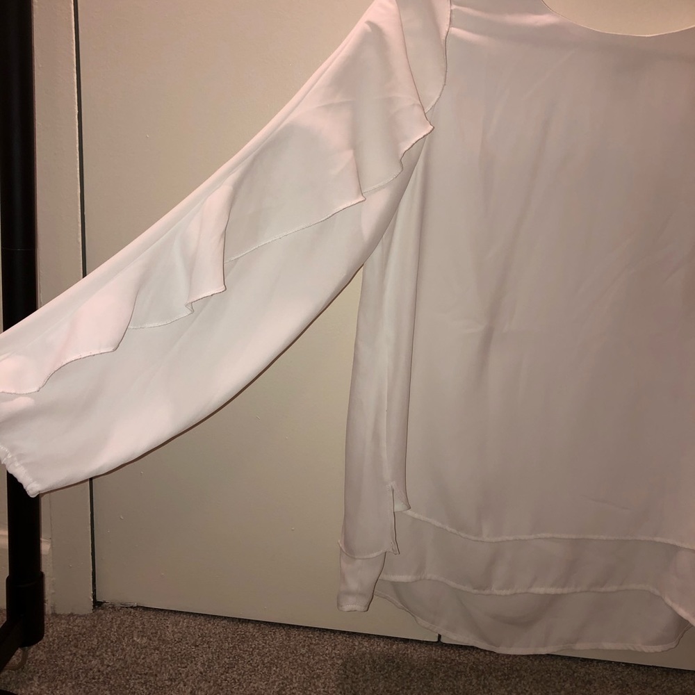 Long Sleeve White Ruffle Shirt Women’s Medium - Picture 3 of 4